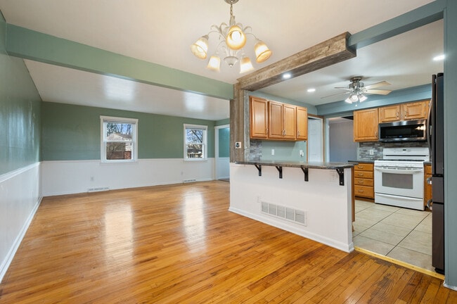 Building Photo - 108 Kings Point Rd