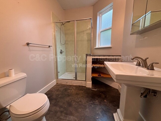 Building Photo - 3214 Ettie St