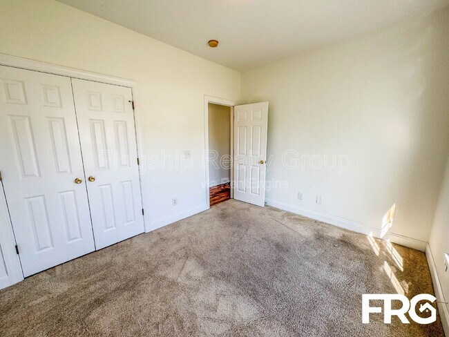 Building Photo - 2426 Pinetops Dr