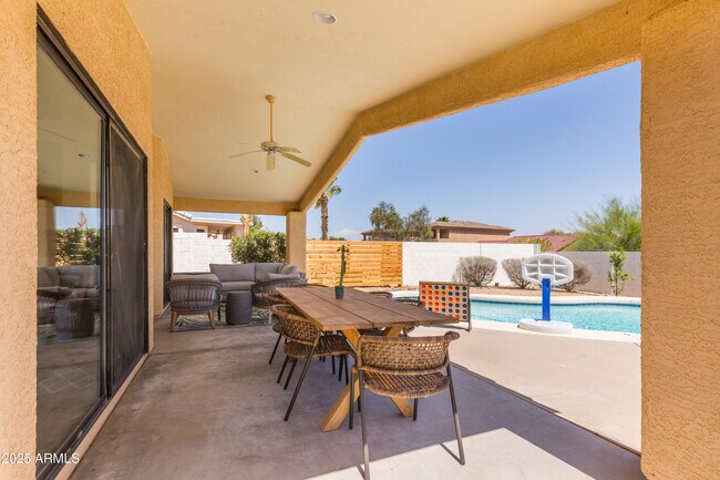 Building Photo - 14213 N Galatea Dr