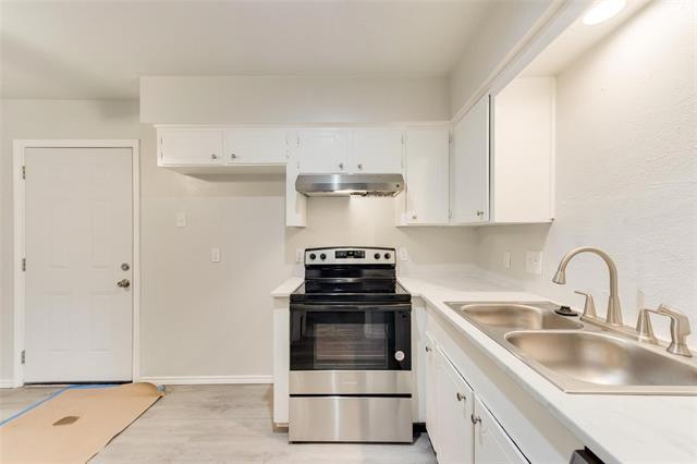 Building Photo - 1313 Willow Wood Ct