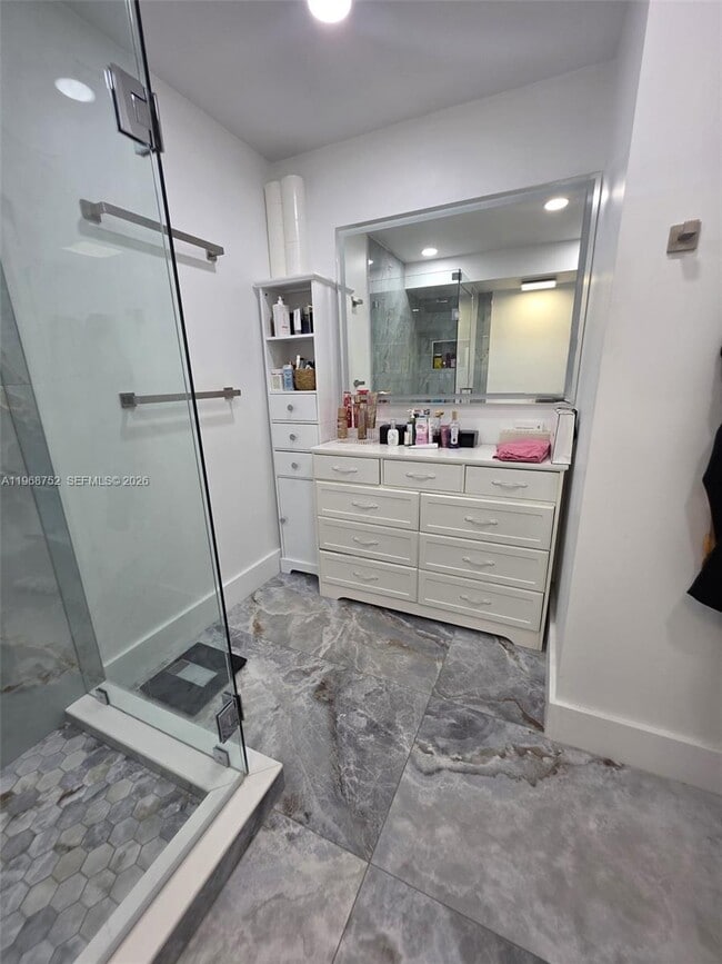 Building Photo - 506 NW 87th Ave