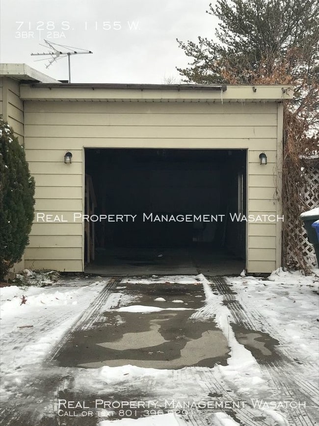 Building Photo - 3 Bedroom Mobile Home in West Jordan