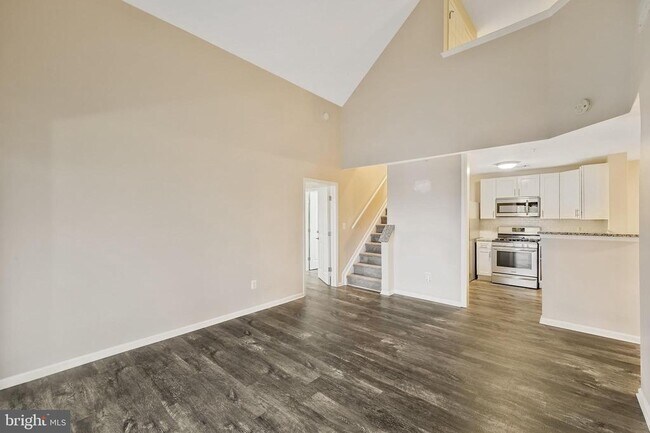 Building Photo - 1060 Gardenview Loop