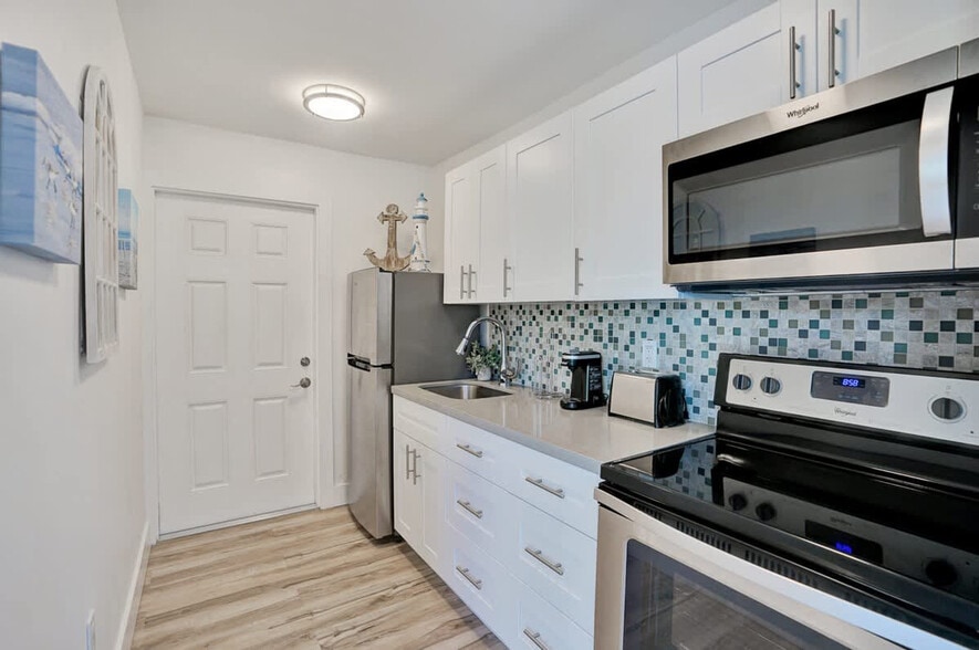 Building Photo - 3316 SE 4th St