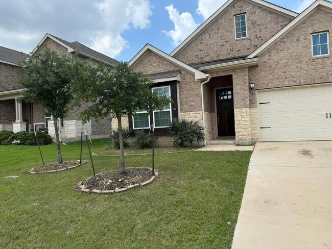 Building Photo - 141 Seminole Dr
