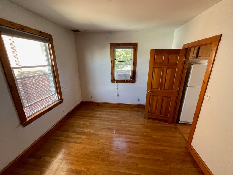 Building Photo - 81 Tremont St