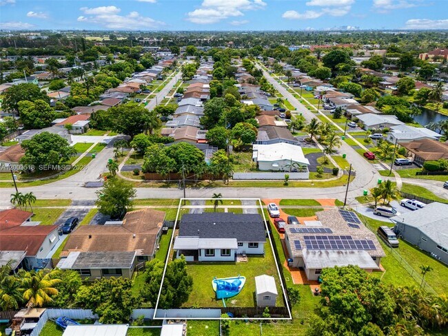 Building Photo - 2485 NW 84th Way