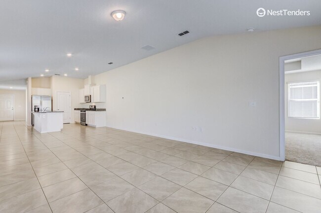 Building Photo - Like New Three Bedroom Home in Yulee's Nassau Crossing!