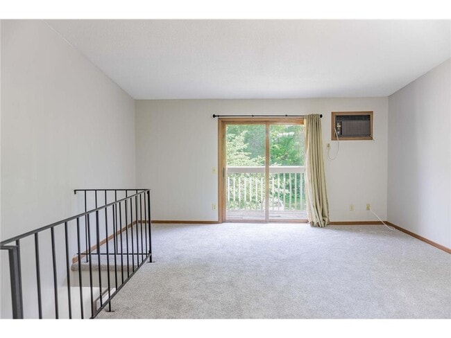 Building Photo - 17494 Pond Cir