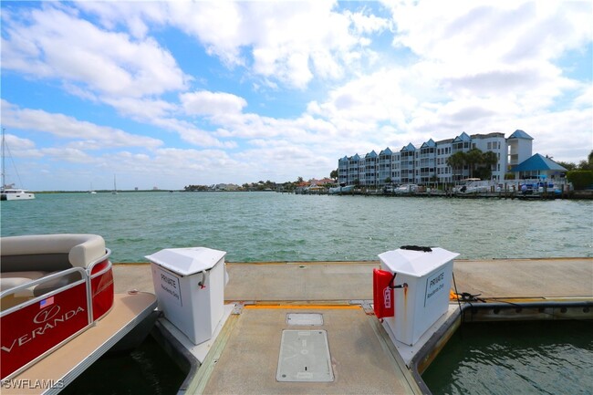 Building Photo - 1015 Anglers Cove