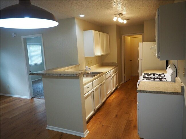 Building Photo - 7808 West Gate Blvd