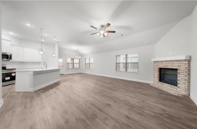Building Photo - 328 Saltmeadow Ln