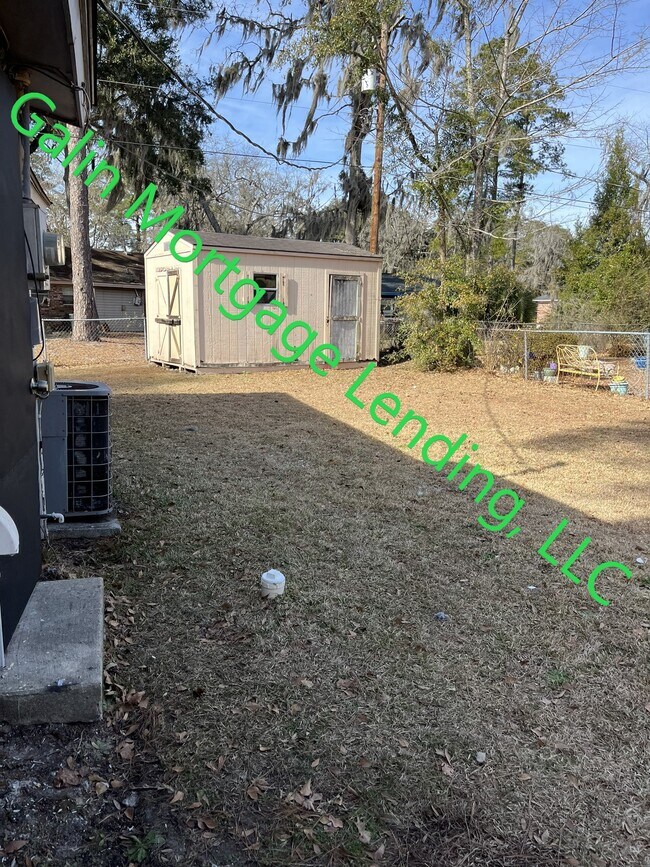 Building Photo - 102 Lucian Cir