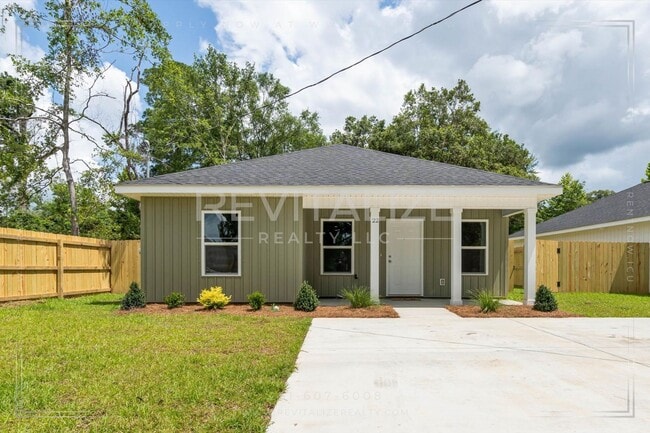 Primary Photo - A Must-See Brand New 4 Bed/2 Bath Home wit...