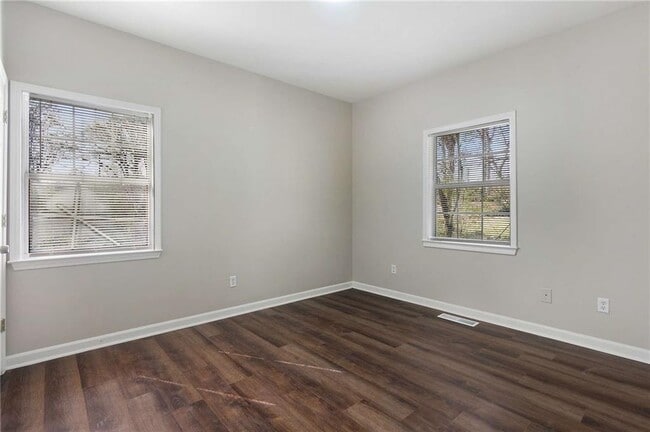 Building Photo - 1396 Kennesaw Dr NW