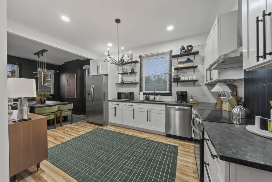 Building Photo - 286 Taylor Ave