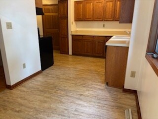Building Photo - 1515 Jills Dr