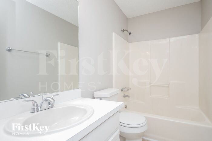 Building Photo - 9634 Fox Hunt Cir N