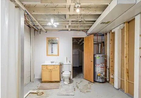 Building Photo - 5144 Greenwood St