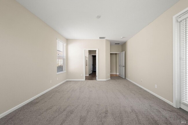 Building Photo - 505 Marianna Pl