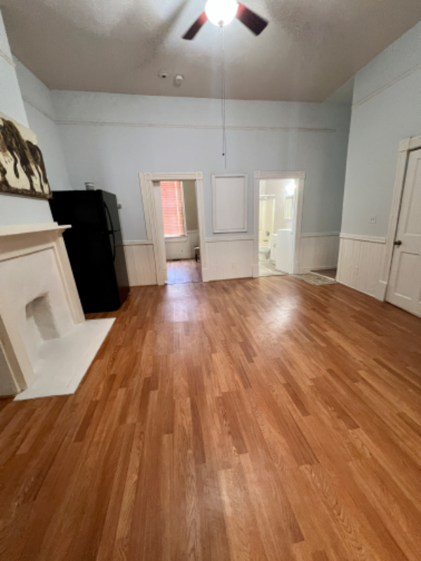 Building Photo - 316 W Hall St