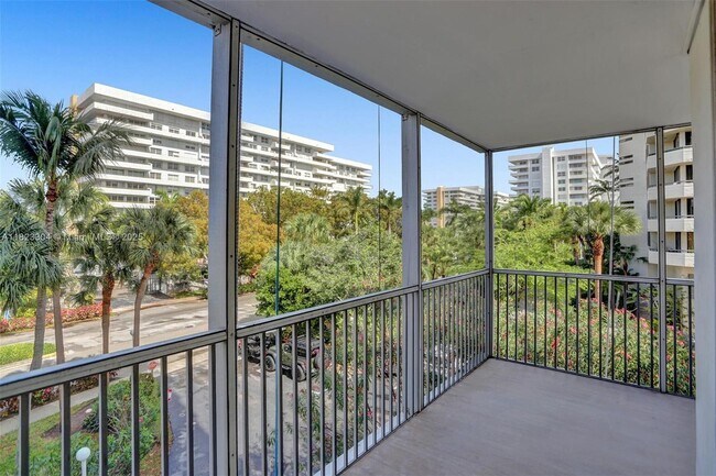 Building Photo - 150 Ocean Ln Dr