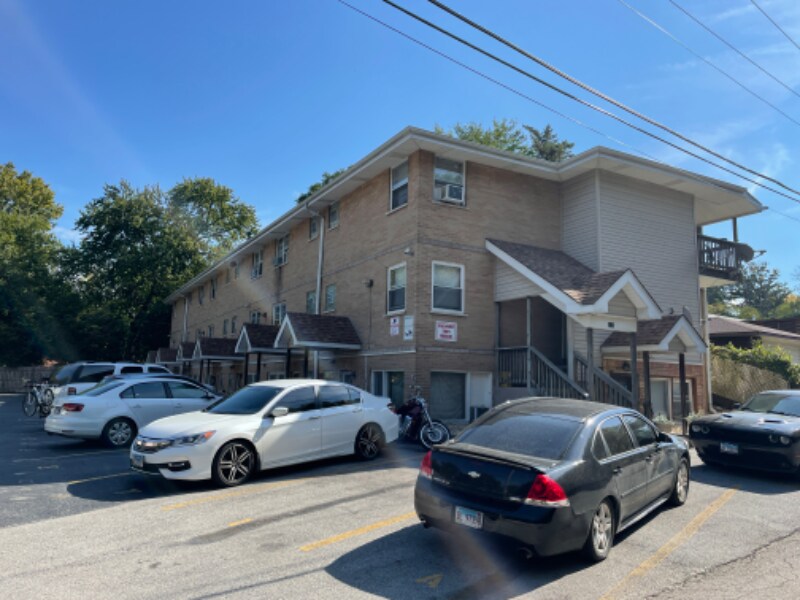 Building Photo - 100 Vana Dr