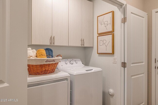 Building Photo - 16830 N 141st Ave