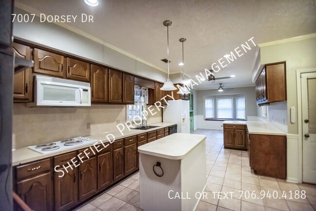 Building Photo - 7007 Dorsey Dr