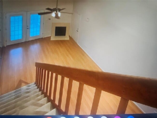 Building Photo - 2425 Holly Hall St