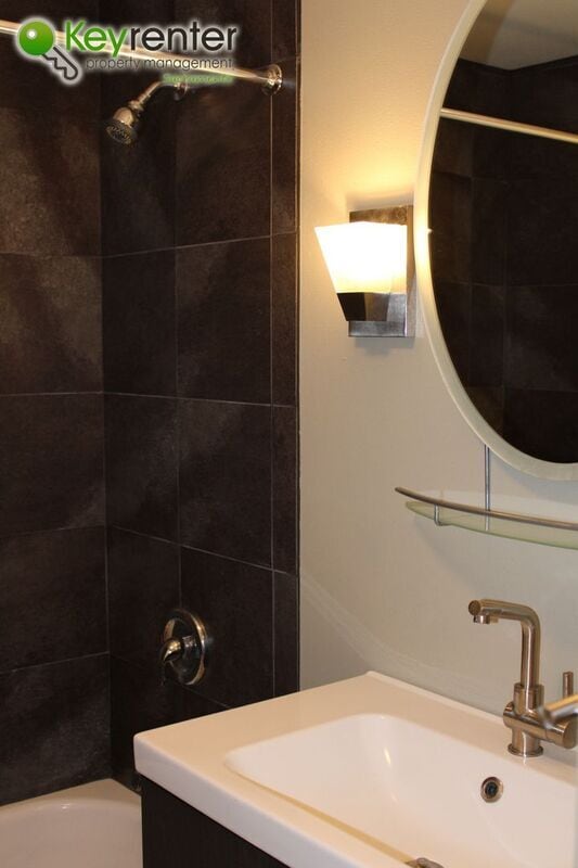 Building Photo - 6010 San Juan Ave