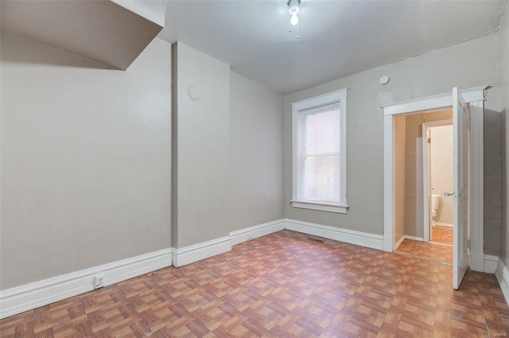 Building Photo - 4427 Athlone Ave