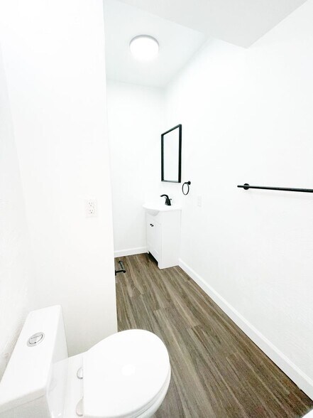 Building Photo - 709-711 Industry St