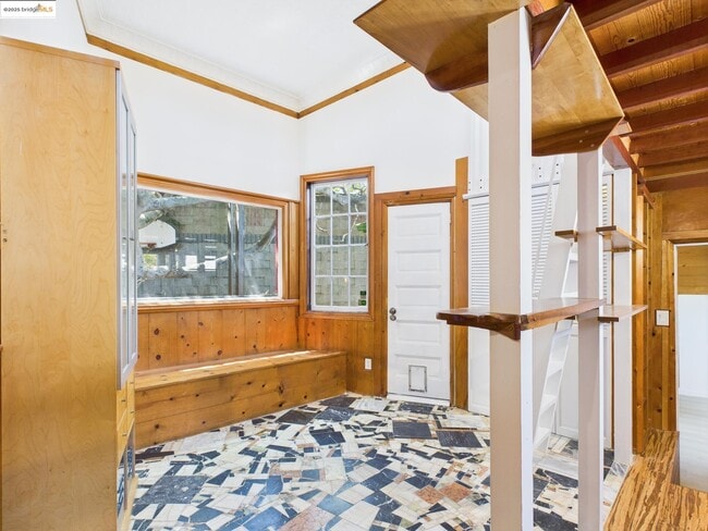 Building Photo - 1545 Mariposa St