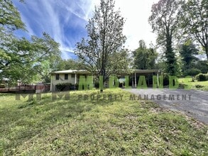 Building Photo - 948 Betsy Dr