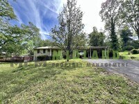 Building Photo - 948 Betsy Dr