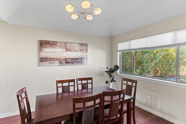 Building Photo - 1529 Luz De Sol Dr