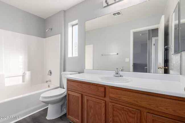 Building Photo - 11023 W Loma Ln