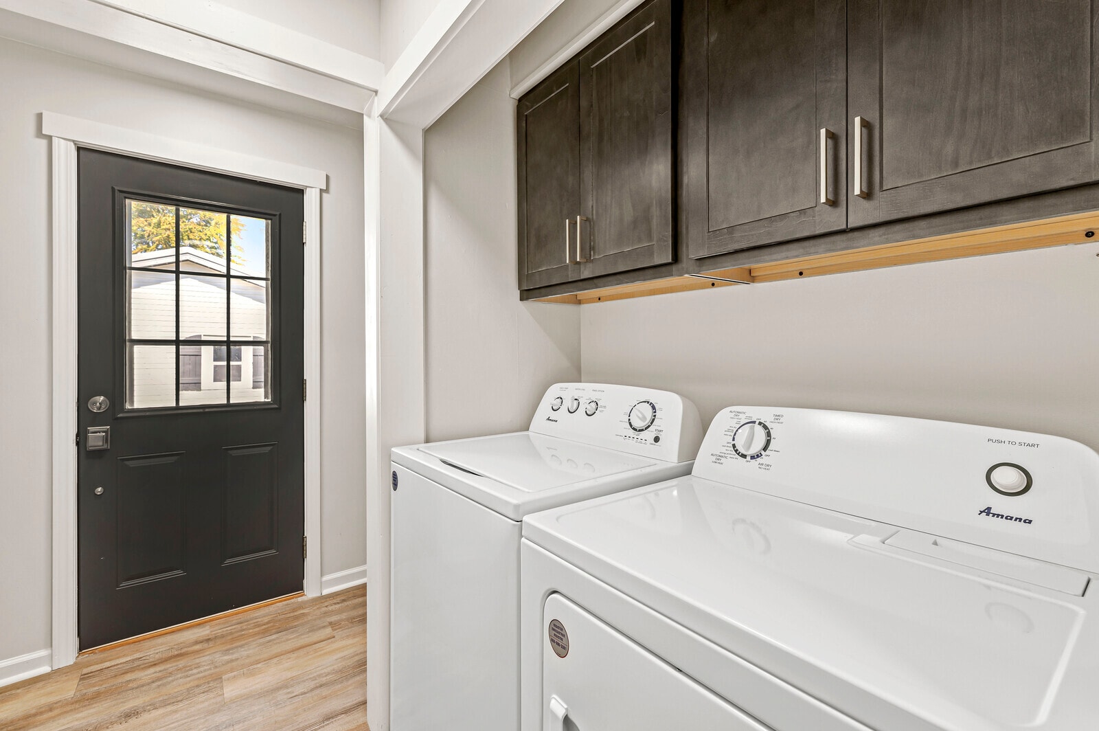 Laundry - 174 W 7th St