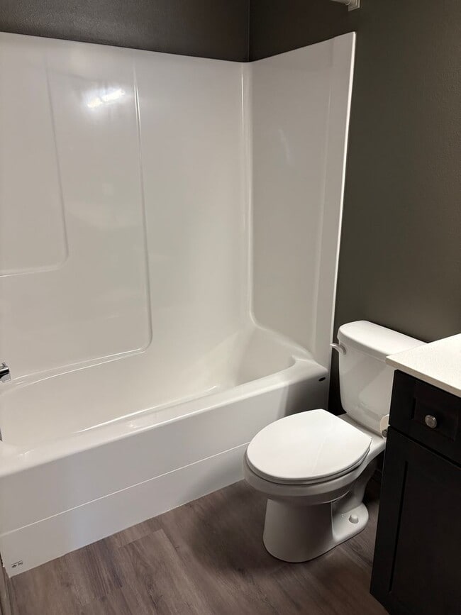 Building Photo - Stunning Fully Renovated 3BR in Spokane Valley