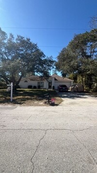 Building Photo - 548 Glen Haven Dr