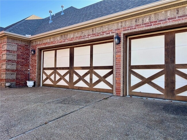 Building Photo - 1450 Whippoorwill Ln