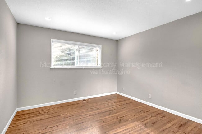 Building Photo - 1137 Mescal St