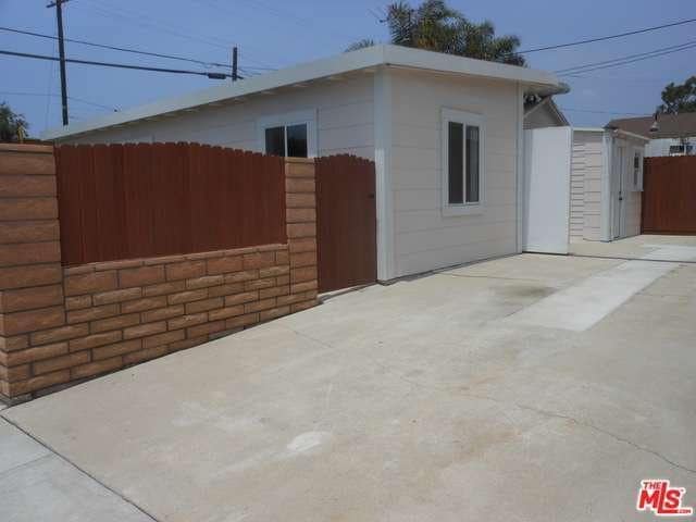 Driveway - 1538 Penmar Ave