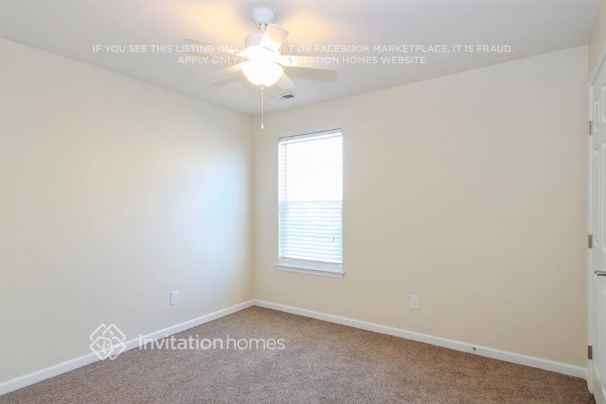 Building Photo - 10885 Tailwater St