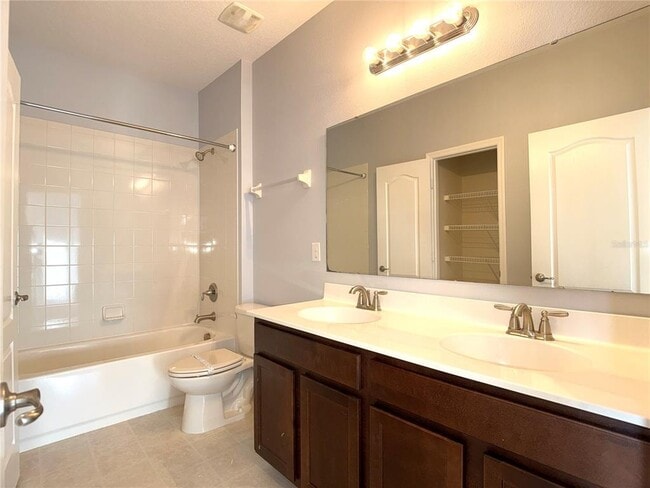 Building Photo - 1282 Clove Dr