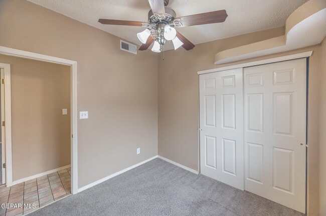 Building Photo - 449 Valle Calido Dr