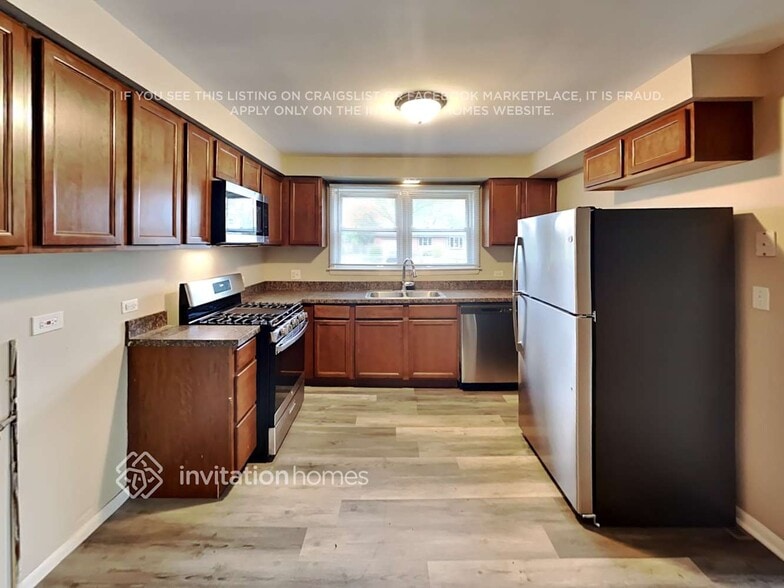 Building Photo - 602 Banbury Ct