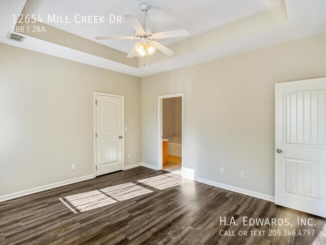 Building Photo - 12654 Mill Creek Dr